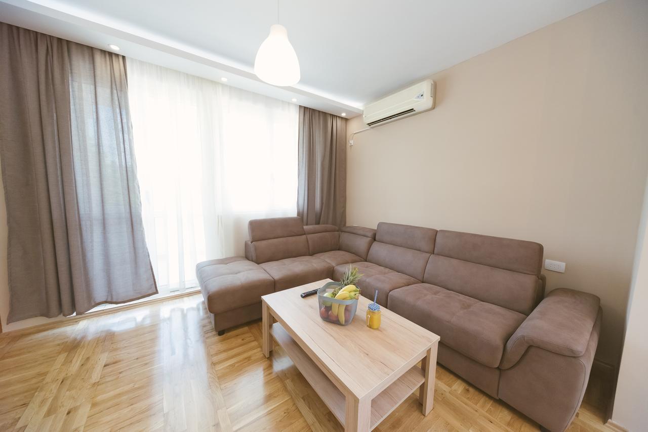 Apartment Luxury Explorer Podgorica Exterior foto