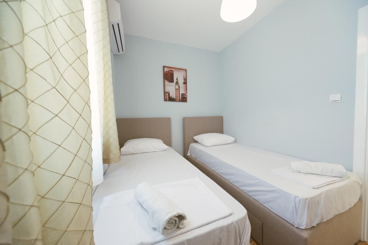 Apartment Luxury Explorer Podgorica Exterior foto