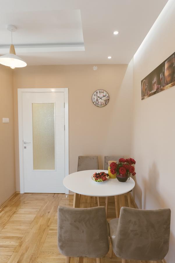 Apartment Luxury Explorer Podgorica Exterior foto